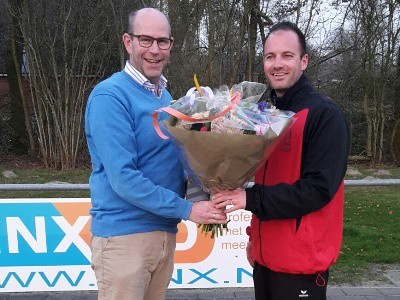 Contractverlenging Hoofdsponser korfbalvereniging OWK CINX Gerrit de Vries